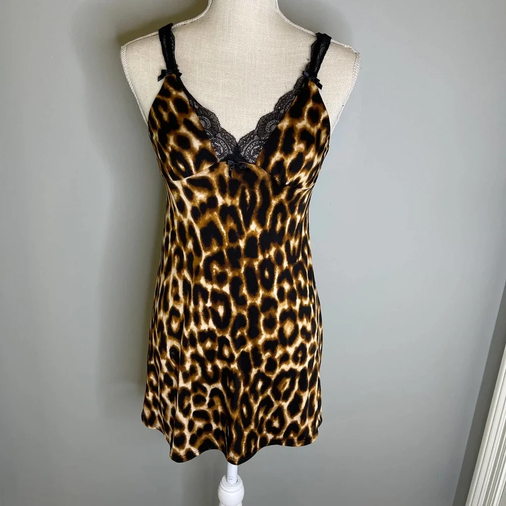 Betsey Johnson Women's Intimate Animal Print Chemise Gown, S - Picture 2 of 9